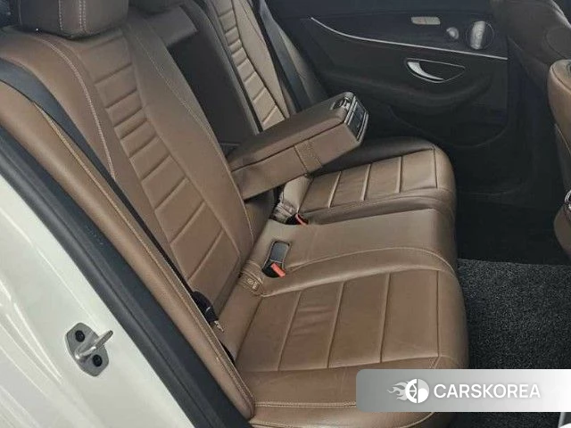 Mercedes-Benz E-Class W213 2019 Белый из Кореи, фото 3