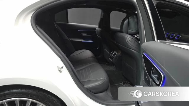 Mercedes-Benz C-Class W206 2022 Белый из Кореи, фото 3