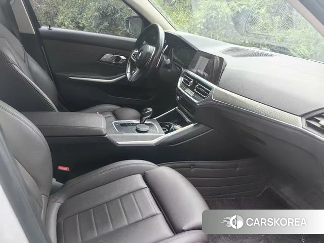 BMW 3 series 2021 Белый из Китая, фото 3