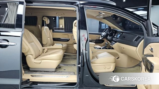 Kia The New Carnival 2019 Черный из Кореи, фото 3