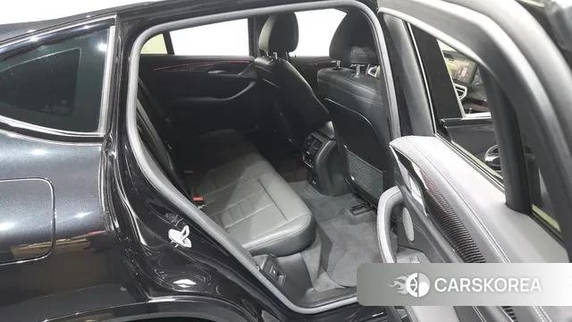 BMW X4 (G02) 2023 Черный из Кореи, фото 3