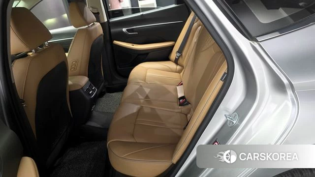 Hyundai Sonata (DN8) 2019 Серебряный из Кореи, фото 3