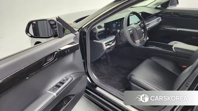 Hyundai Grandeur Hybrid (GN7) 2023 Черный из Кореи, фото 3