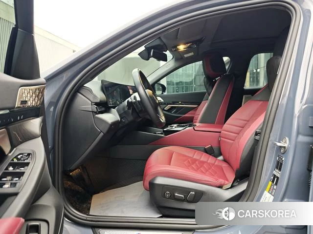 BMW i5 2024 Серебристо-серый из Китая, фото 3