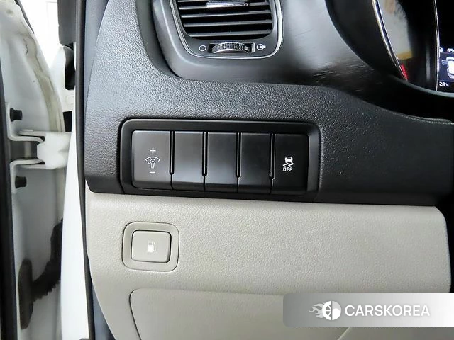 Kia The New Carnival 2018 Белый из Кореи, фото 3