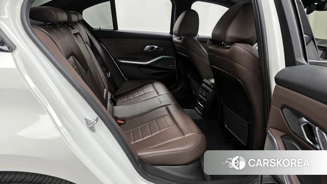 BMW 3 Series (G20) 2020 Белый из Кореи, фото 3