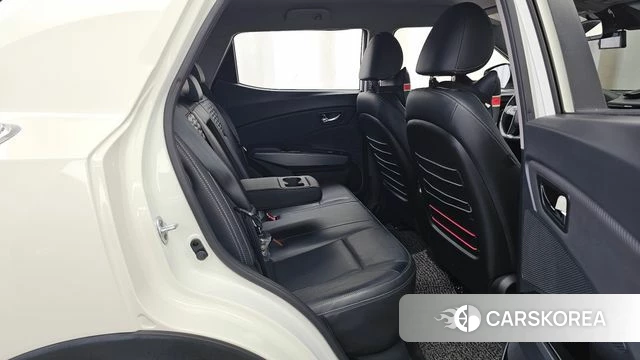 Ssangyong Tivoli Armor 2018 Жемчужный цвет из Кореи, фото 3