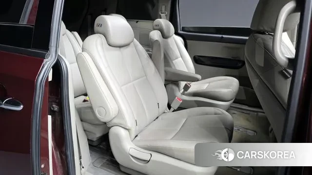 Kia The New Carnival 2018 Фиолетовый из Кореи, фото 3