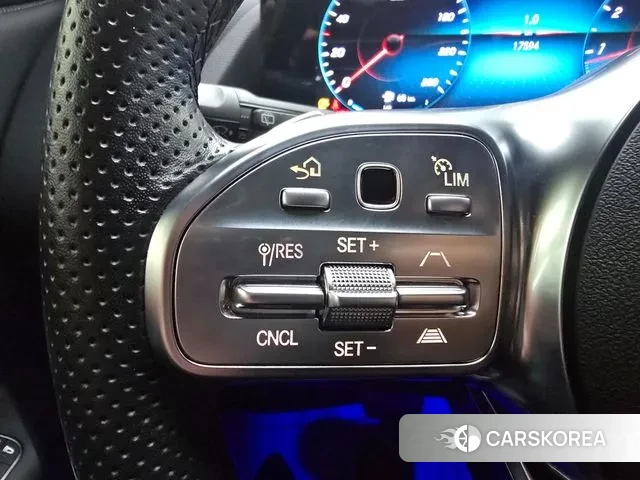 Mercedes-Benz GLA - Class H247 2023 Черный из Кореи, фото 3