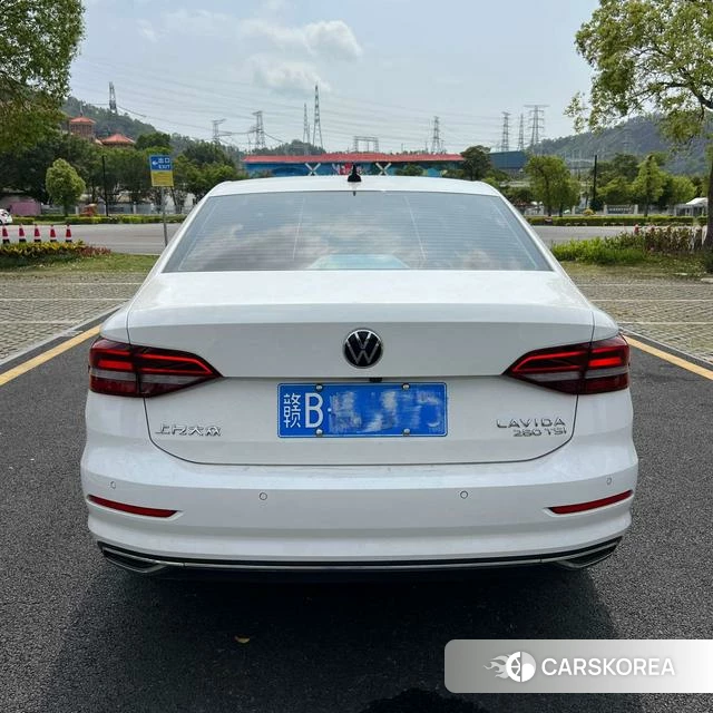 Volkswagen Lavida 2021 Белый из Китая, фото 3