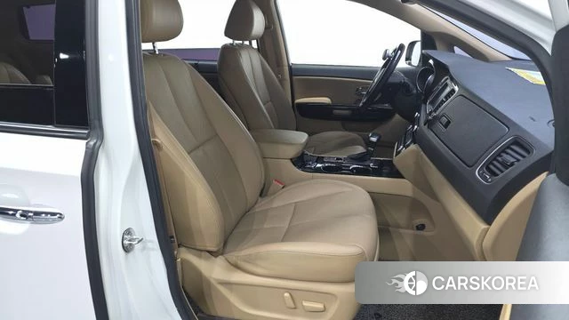 Kia The New Carnival 2019 Белый из Кореи, фото 3