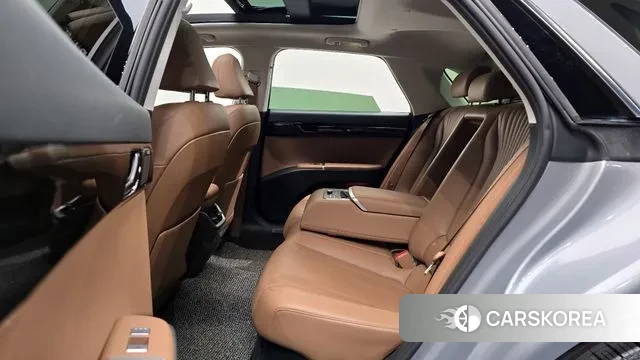 Hyundai Grandeur Hybrid (GN7) 2023 Серебряный из Кореи, фото 3