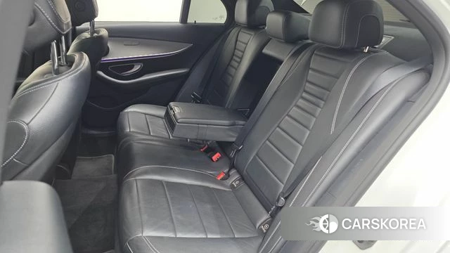 Mercedes-Benz E-Class W213 2021 Белый из Кореи, фото 3