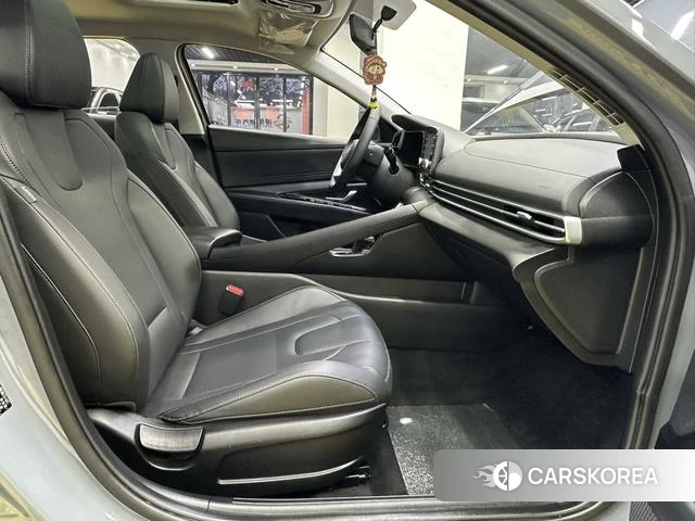 Hyundai Elantra 2022 Темно-серый из Китая, фото 3