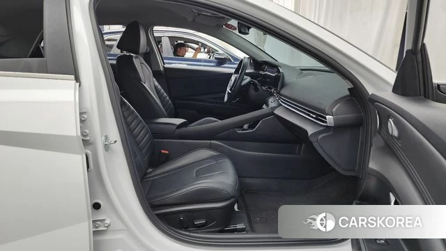 Hyundai Avante (CN7) 2023 Белый из Кореи, фото 3