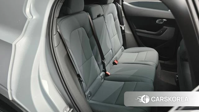 Polestar Polestar 2 2022 Светло-серебряный цвет из Кореи, фото 3