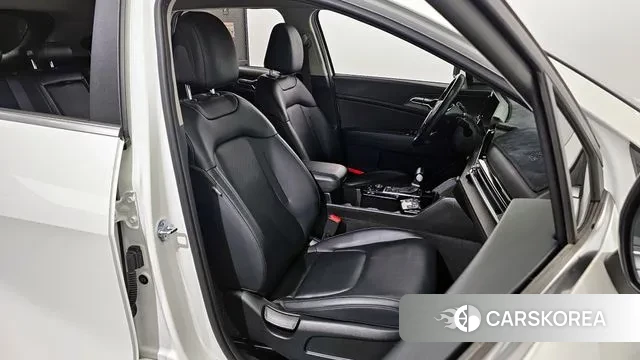 Kia Sportage 5th Generation 2022 Белый из Кореи, фото 3