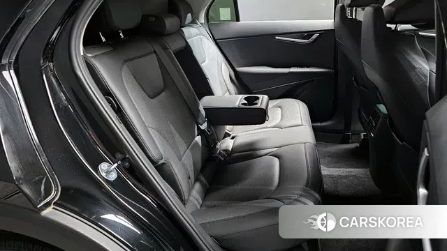 Kia Di Ol Nu Niro 2022 Белый из Кореи, фото 3