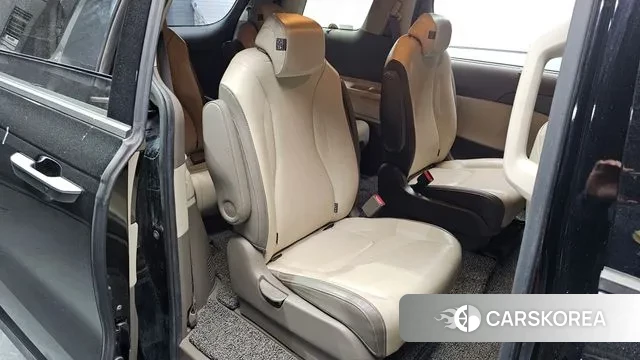 Kia Carnival 4th generation 2021 Черный из Кореи, фото 3