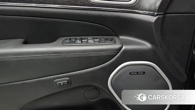 Jeep Grand Cherokee 2021 Черный из Кореи, фото 3