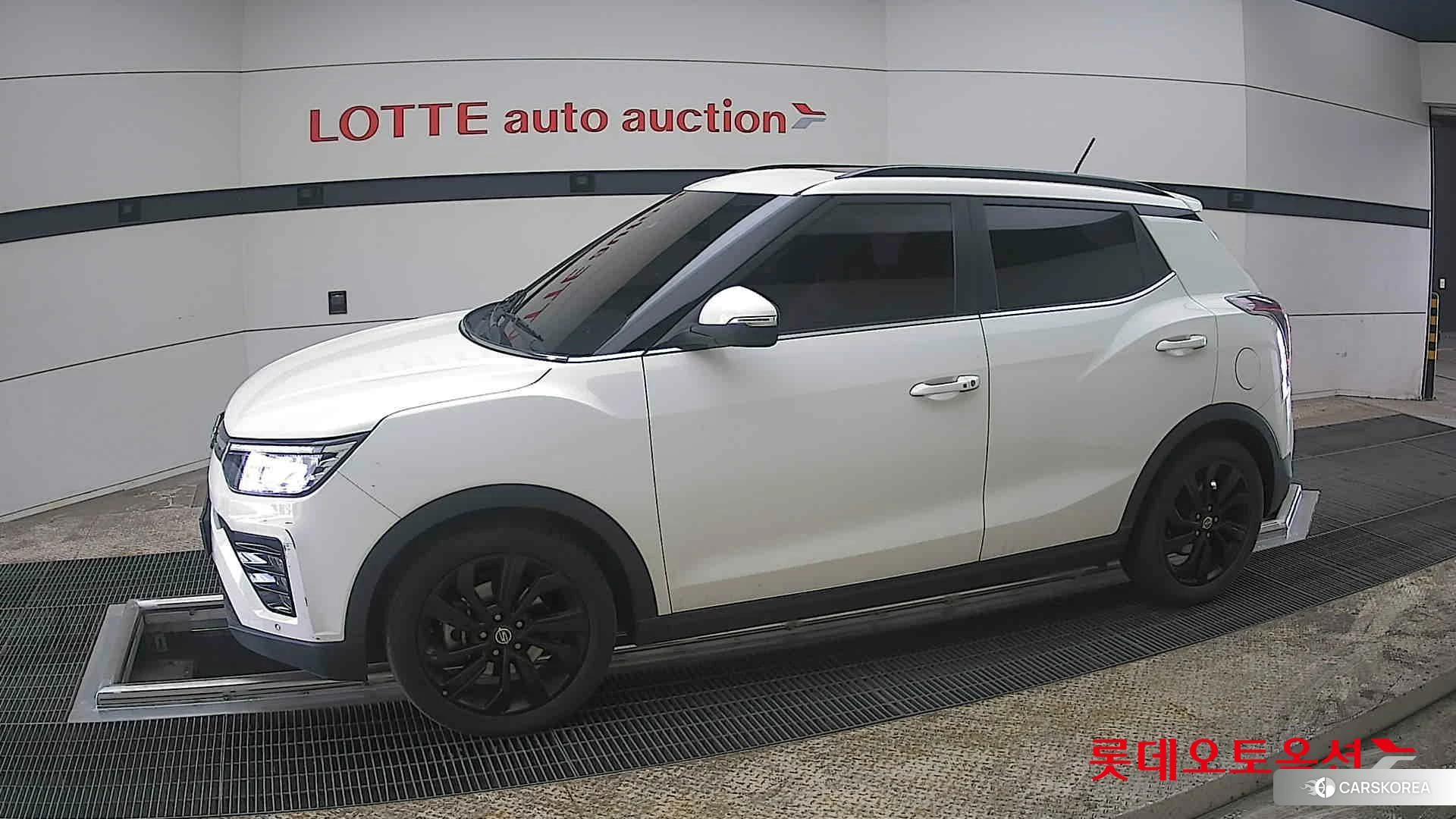 SsangYong Tivoli 2021 Grand White из Кореи, фото 3
