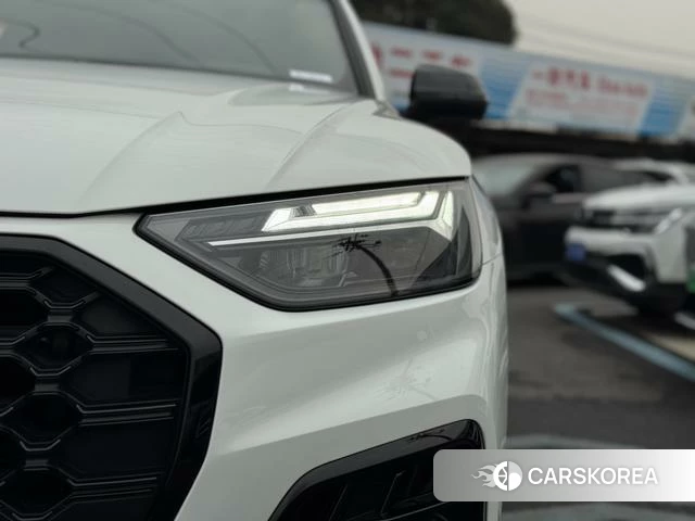 Audi Q5L 2023 Белый из Китая, фото 3