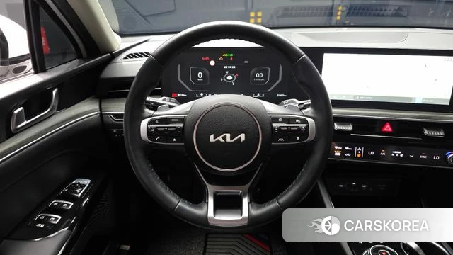 Kia The New K5 3rd generation 2024 Белый из Кореи, фото 3