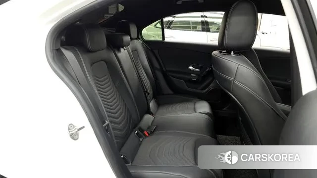 Mercedes-Benz A-Class W177 2020 Белый из Кореи, фото 3