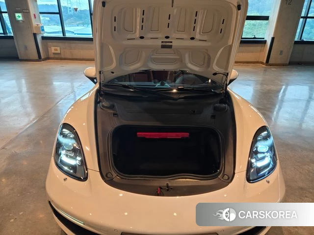 Porsche 718 Boxster 2021 Белый из Кореи, фото 3