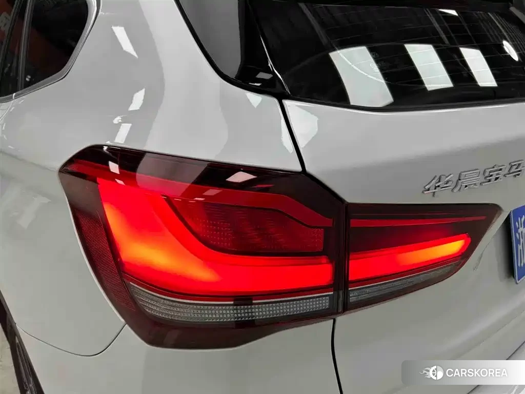 BMW X1 2022 Белый из Китая, фото 3