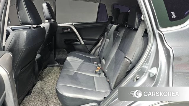 Toyota RAV4 2018 Серый из Кореи, фото 3