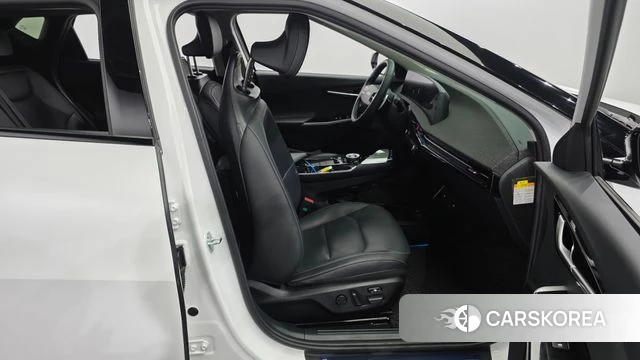 Kia EV6 2024 Белый из Кореи, фото 3