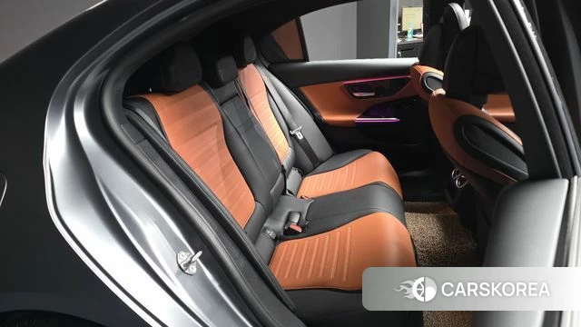 Mercedes-Benz C-Class W206 2023 Серый из Кореи, фото 3