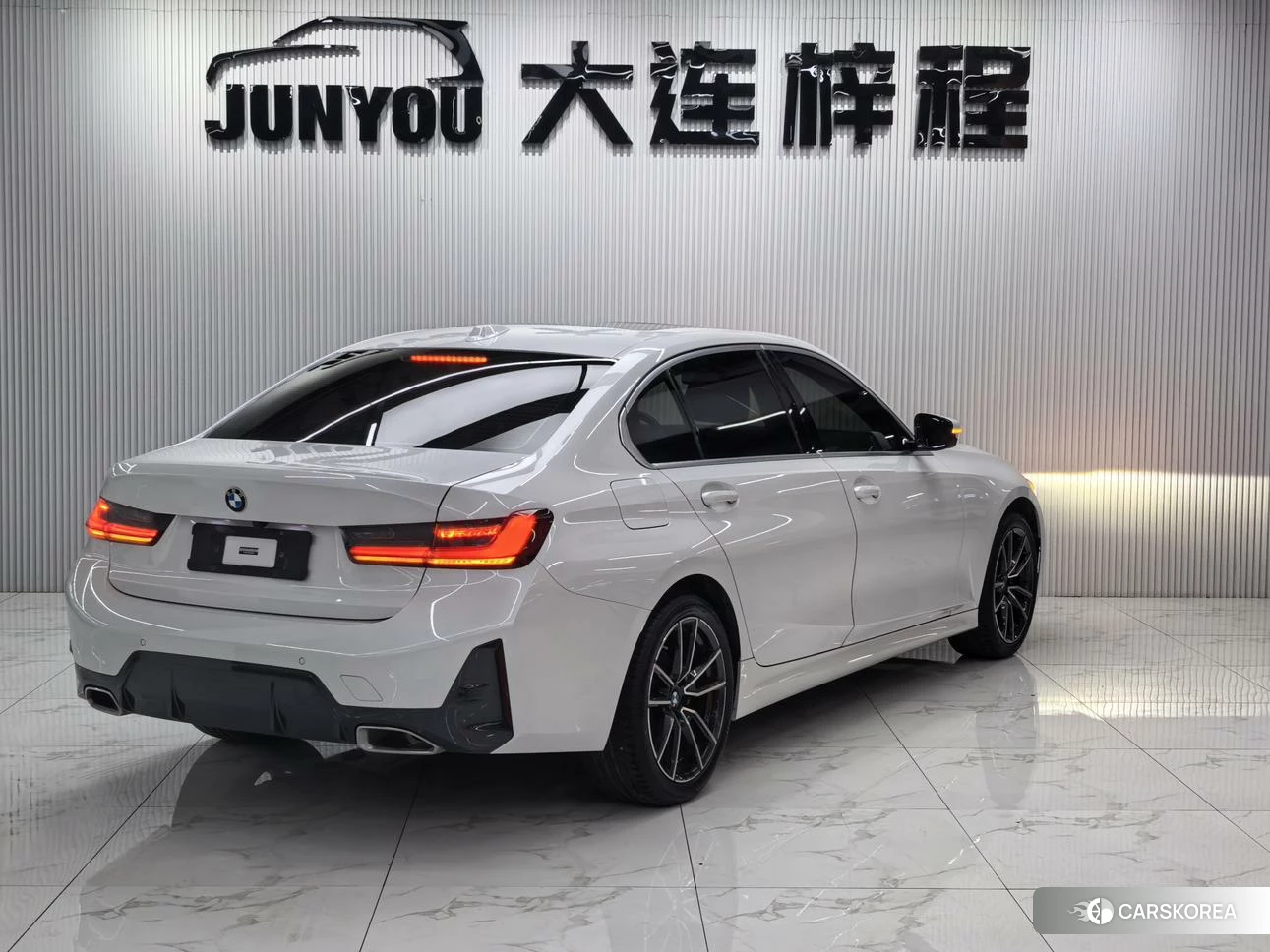 BMW 3 series 2022 Белый из Китая, фото 3