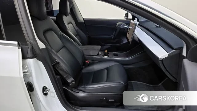 Tesla Model 3 2020 Белый из Кореи, фото 3