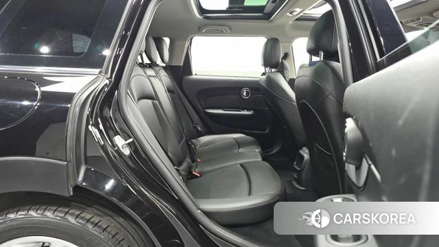 Mini Cooper Clubman 2019 Черный из Кореи, фото 3