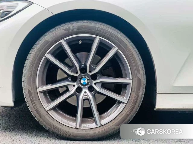 BMW 3 series id 3939533 из Китая 3