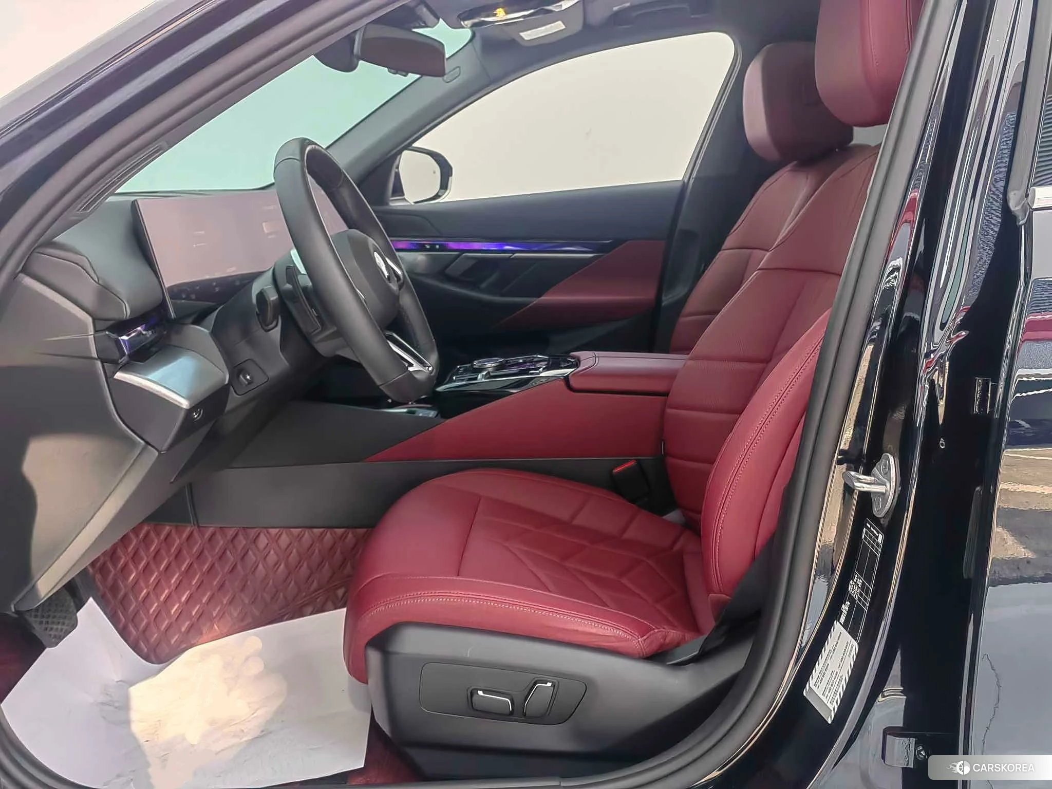 BMW 5 series 2025 Черный из Китая, фото 3