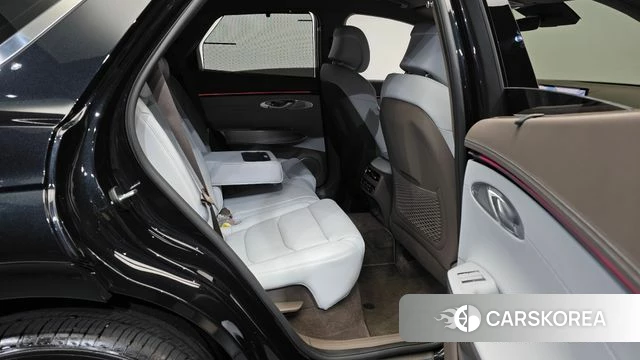 Genesis GV70 2025 Черный из Кореи, фото 3