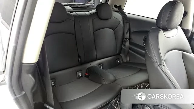 Mini Cooper 2021 Жемчужный цвет из Кореи, фото 3