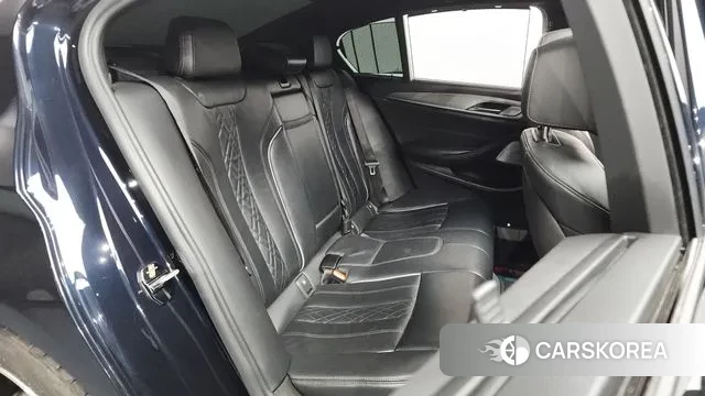 BMW 5 Series (G30) 2018 Черный из Кореи, фото 3