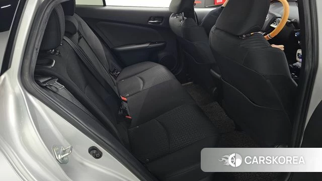 Toyota Prius 4th Generation 2018 Серебристо-серый из Кореи, фото 3