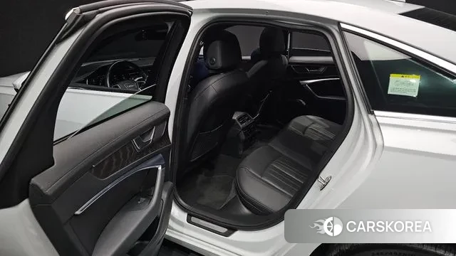 Audi A6 (C8) 2021 Белый из Кореи, фото 3