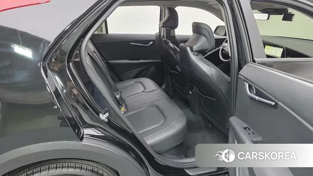 Kia Di Ol Nu Niro 2024 Черный из Кореи, фото 3