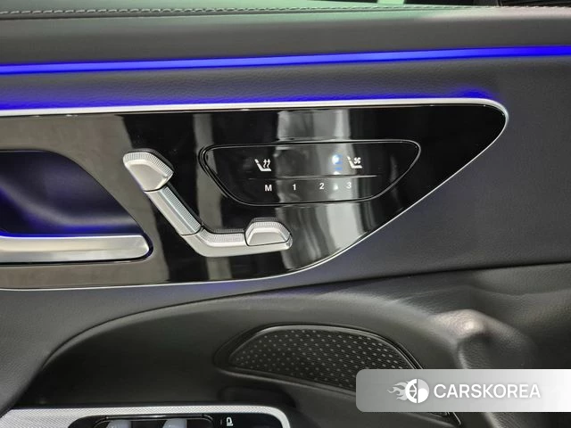 Mercedes-Benz E-Class W214 2026 Белый из Кореи, фото 3