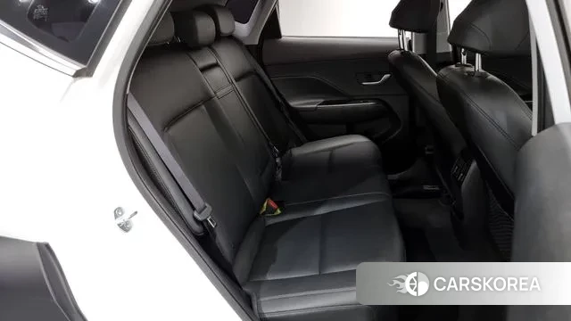 Hyundai Kona (SX2) 2023 Белый из Кореи, фото 3