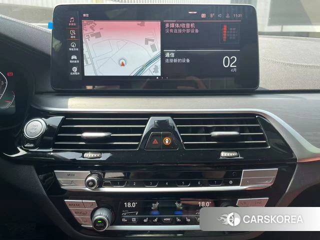 BMW 5 series 2023 Черный из Китая, фото 3