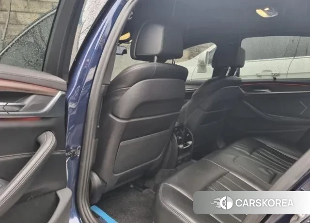 BMW 5 Series (G30) 2018 Синий из Кореи, фото 3