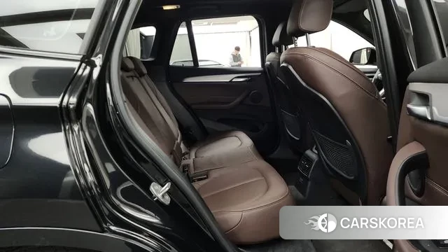 BMW X1 (F48) 2022 Черный из Кореи, фото 3