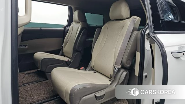 Kia Carnival 4th generation 2023 Белый из Кореи, фото 3